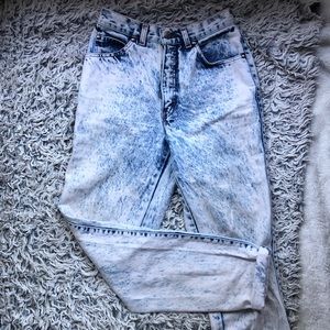 Vintage Levi’s Acid Wash Mom Jeans